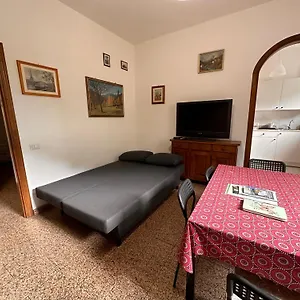  Appartamento Tra Le Alpi Apuane E Il Mare Italia